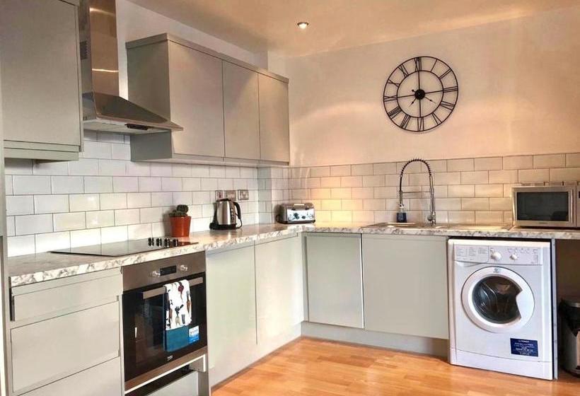 Heart Of Sheffield City With Balcony Views And Modern Decor