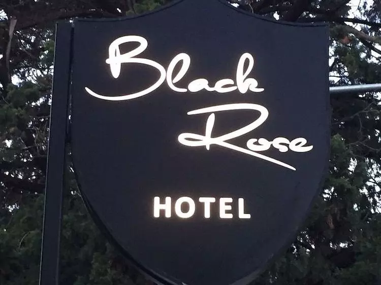 Hotelli Black Rose  & Suites