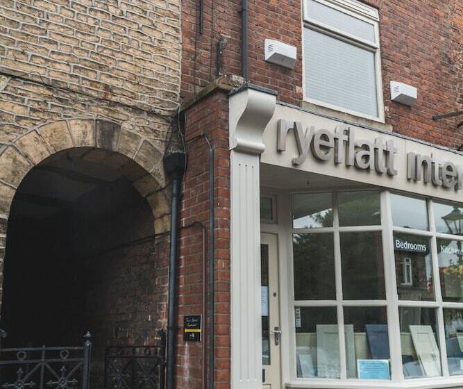 Town Street Apartment