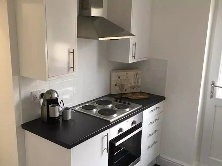 Townhouse @ Allen St  Stoke