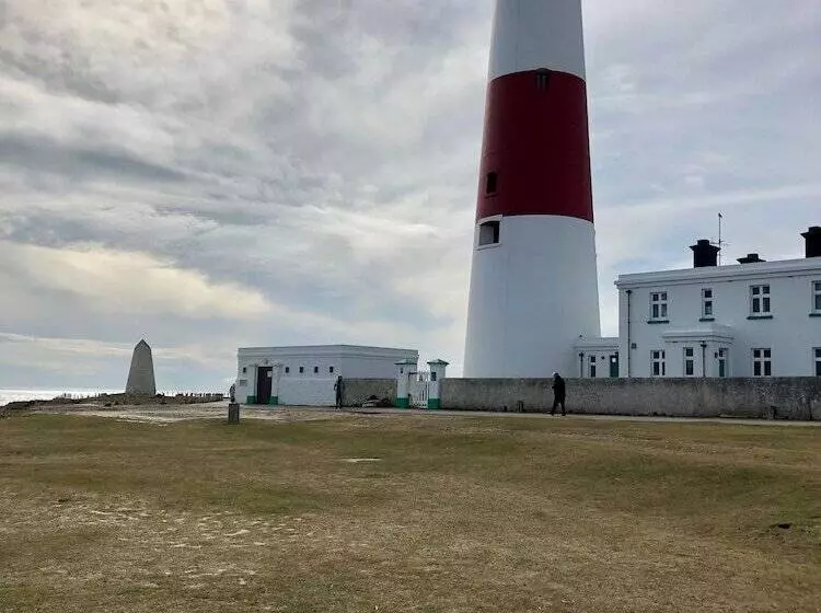 Aamiaismajoitus (B&B) Belhuish Farmhouse