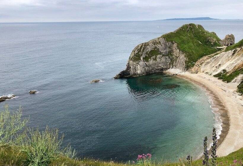 Bed and Breakfast Belhuish Farmhouse