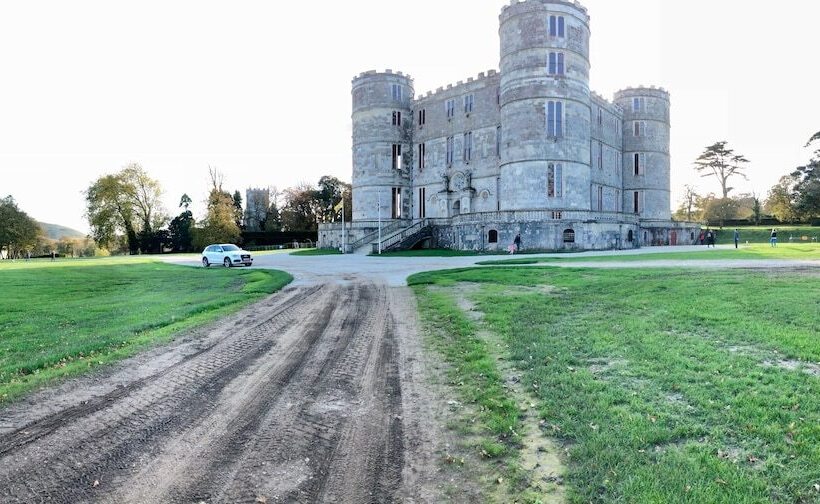 Bed and Breakfast Belhuish Farmhouse