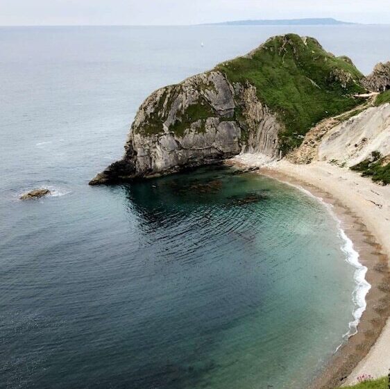 Bed and Breakfast Belhuish Farmhouse