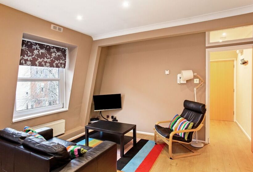 Flat 08 Westgate House