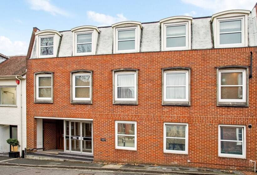 Flat 08 Westgate House