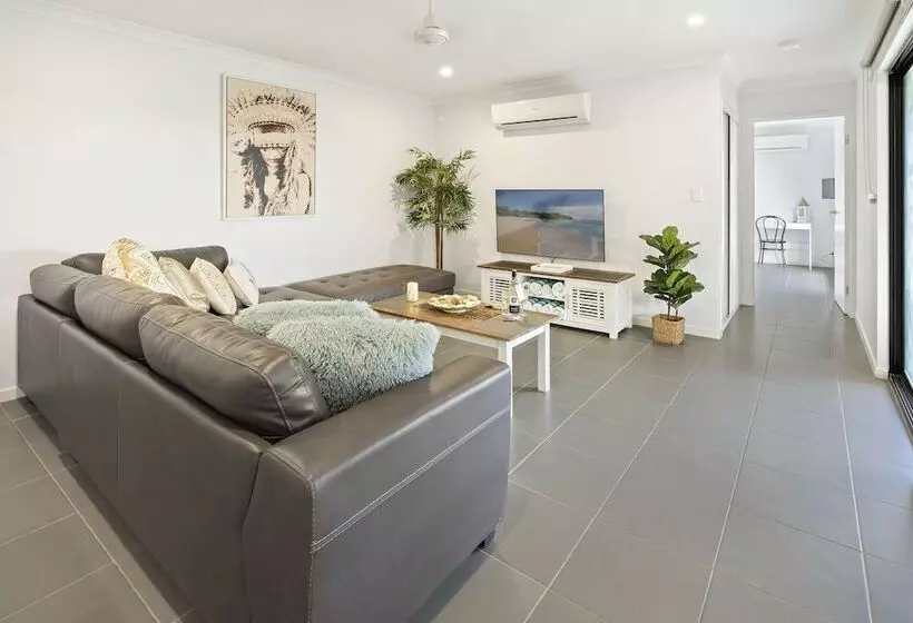 Whitsundays Paradise By The Port