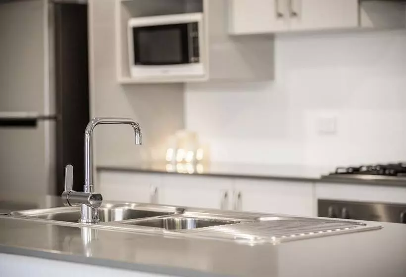 Whitsundays Paradise By The Port