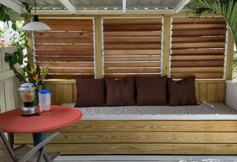 پانسیون Pgs  Surf, Work, Relax