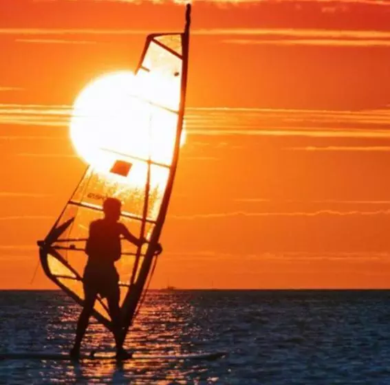 پانسیون Pgs  Surf, Work, Relax