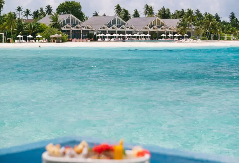 استراحتگاه The Standard, Huruvalhi Maldives