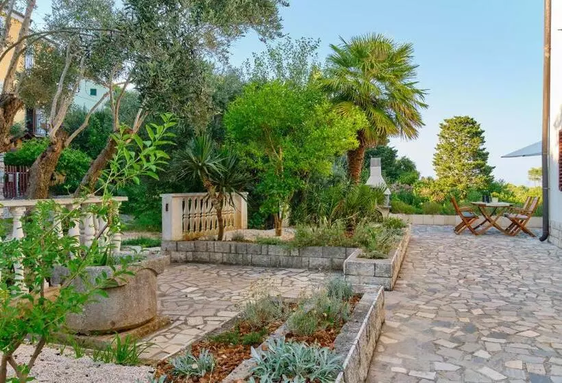 Apartment Pepermint   Iqm Destination Quality