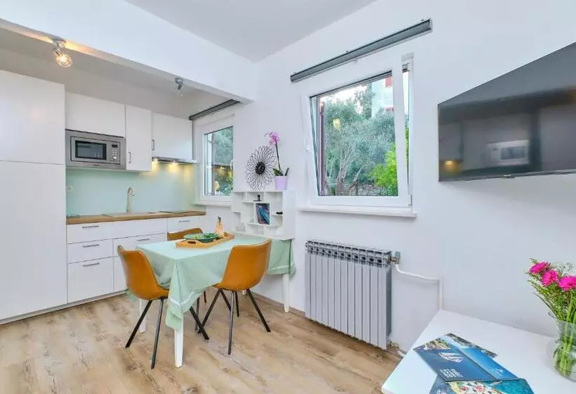 Apartment Pepermint   Iqm Destination Quality