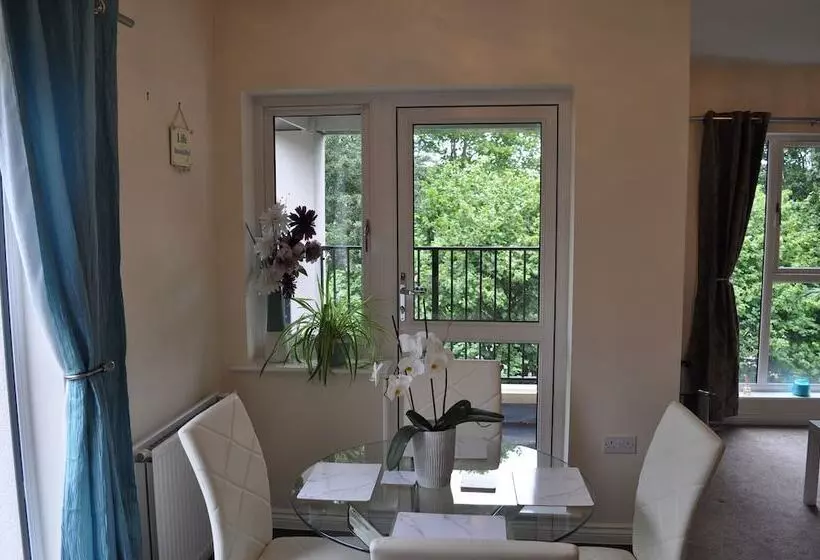 Autumn Heights Apartments