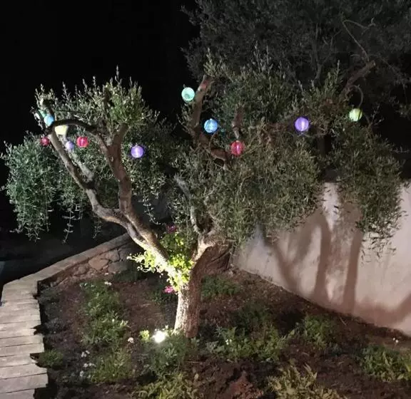 Aamiaismajoitus (B&B) Le Clos En Provence