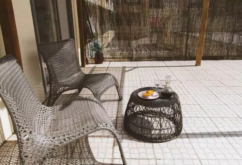 Gaia Central Apartment