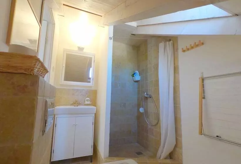 Historic Piazza House & Romantic Hidden Garden