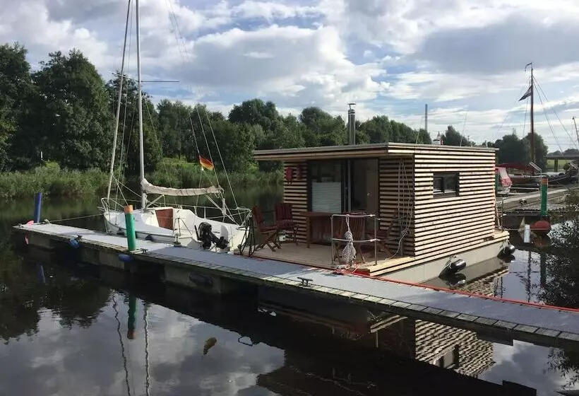 ホテル Hausboot Resort Nordseeküste