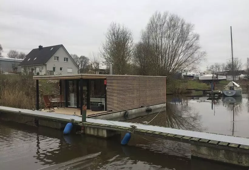 ホテル Hausboot Resort Nordseeküste