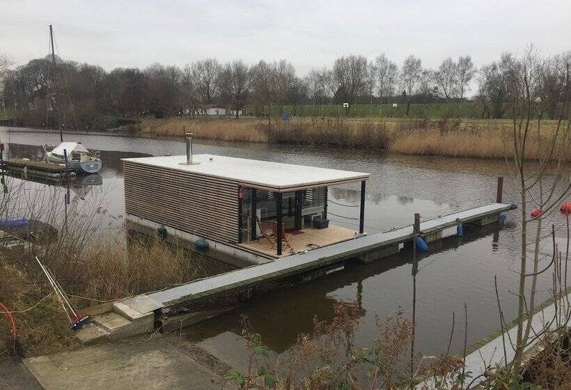 Hôtel Hausboot Resort Nordseeküste