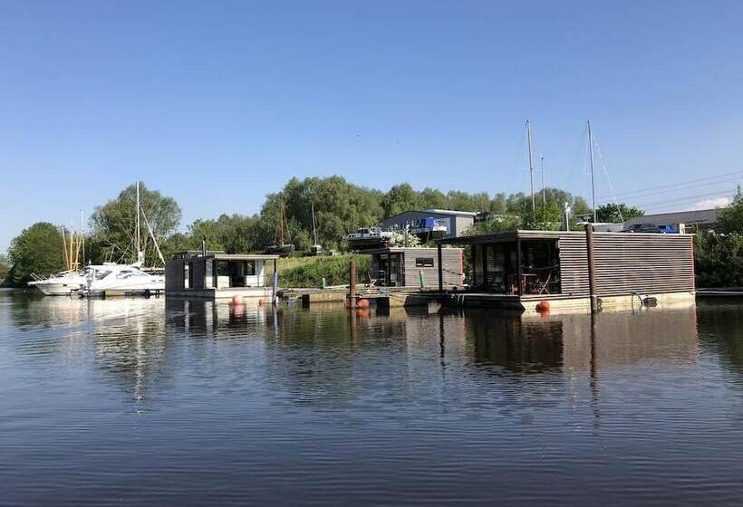 Hôtel Hausboot Resort Nordseeküste