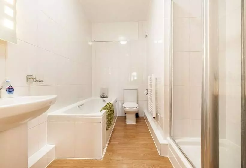 City Centre Spacious Apartment