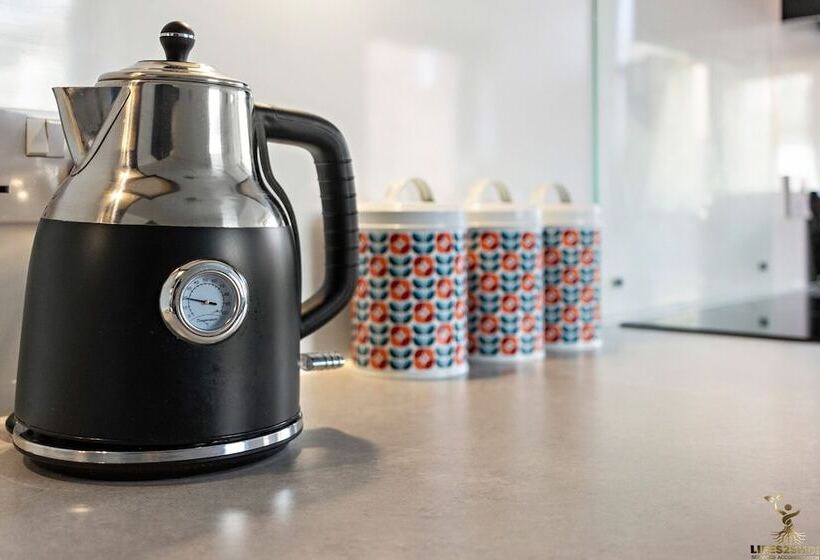 City Centre Spacious Apartment