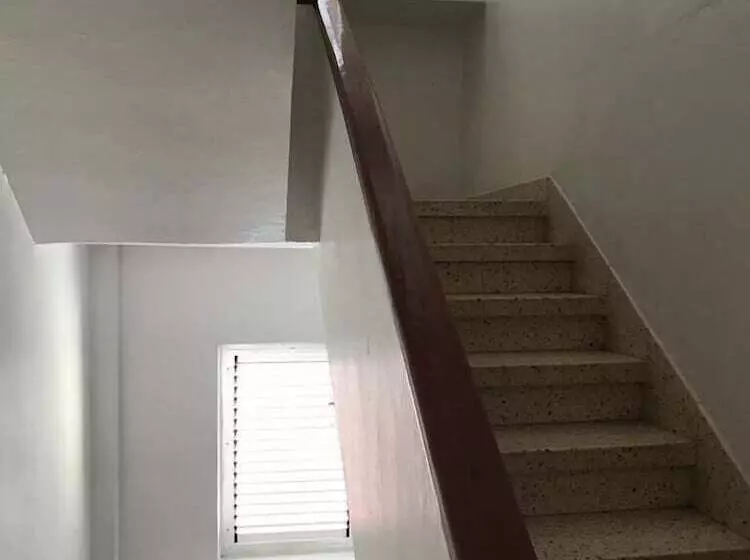 Hostelli Pension Alvarez