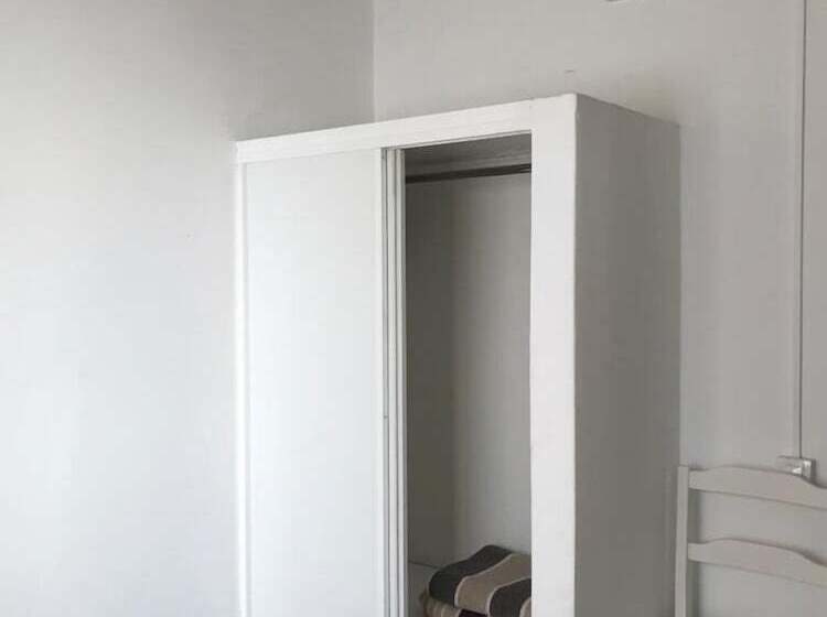 فندق فئة نجمة واحدة Pension Alvarez