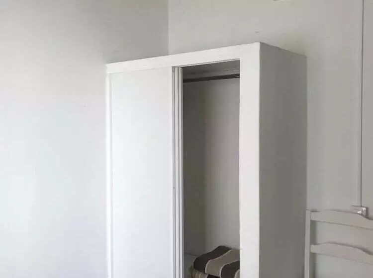 Hostelli Pension Alvarez