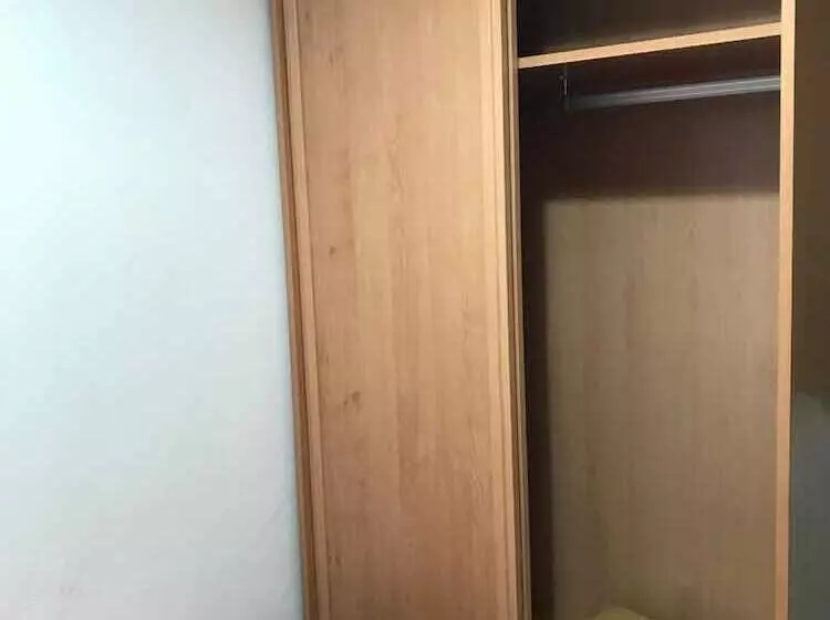 Hostelli Pension Alvarez