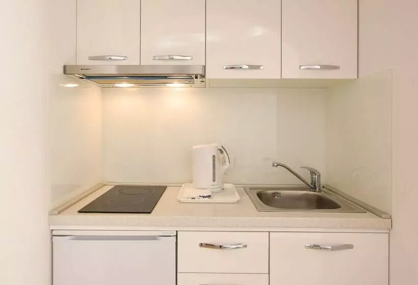 Sunshine Apartments In Baska Voda