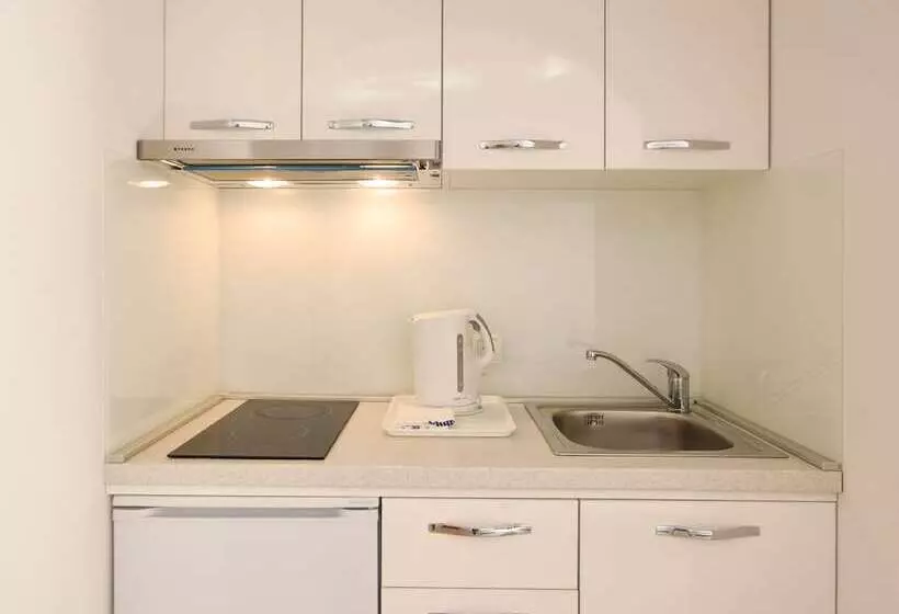 Sunshine Apartments In Baska Voda