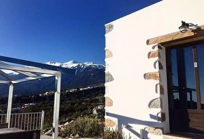 Traditional Apartments Madares