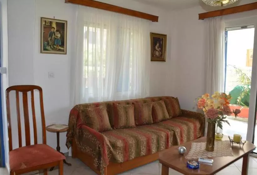 Traditional Summer House In Marmari