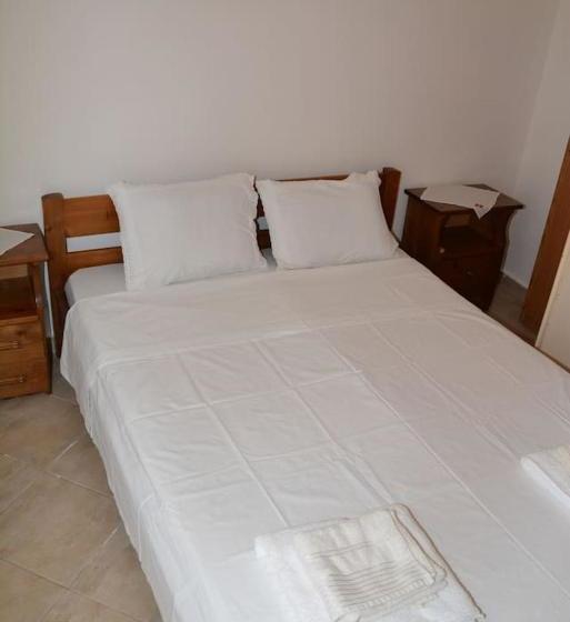 Traditional Summer House In Marmari