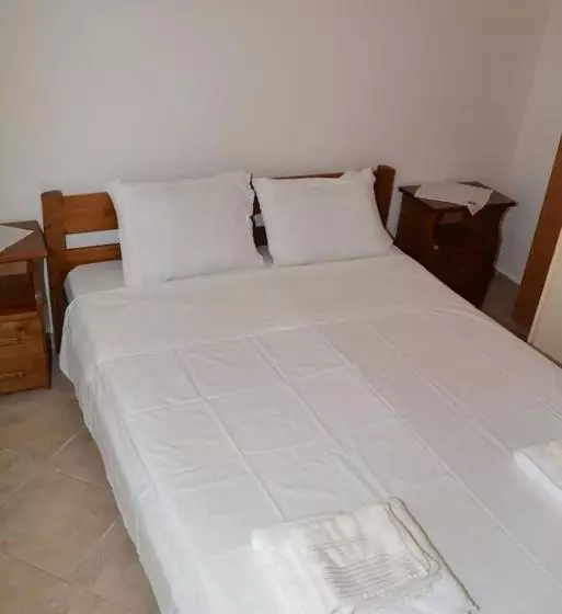 Traditional Summer House In Marmari