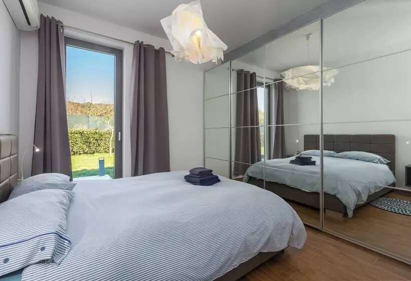 Villa Lagoderan