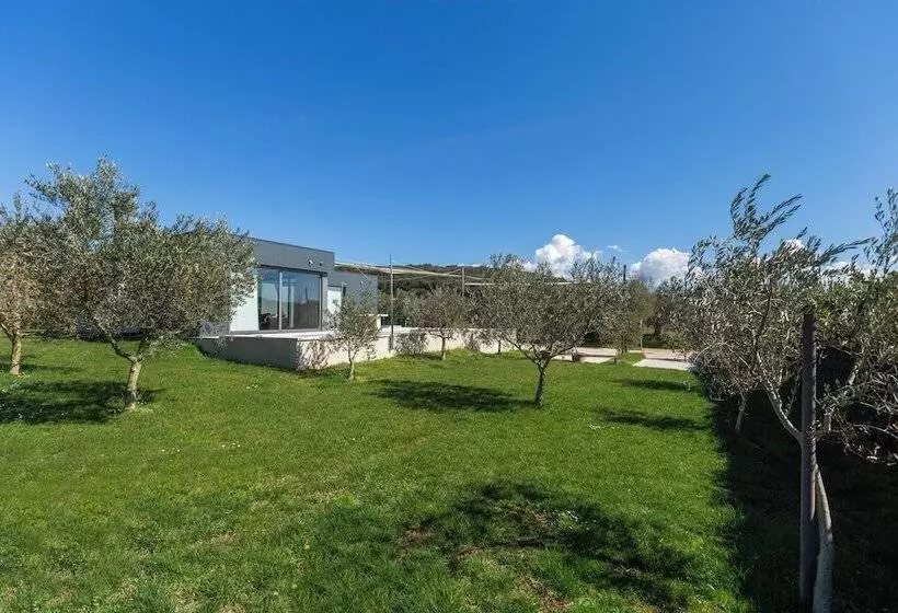 Villa Lagoderan