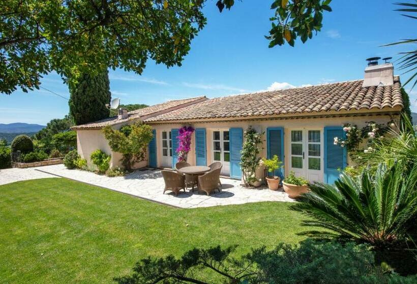 Villa With Magic View Of Bay Of Saint Tropez