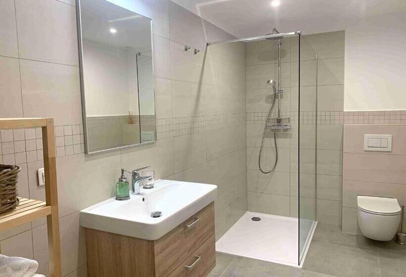 Villa With Magic View Of Bay Of Saint Tropez