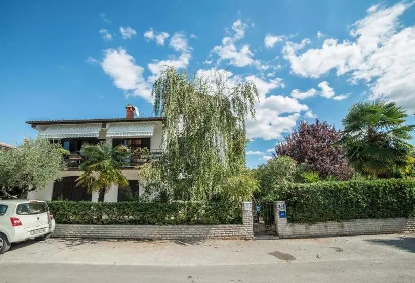 Apartments Zrinka 793