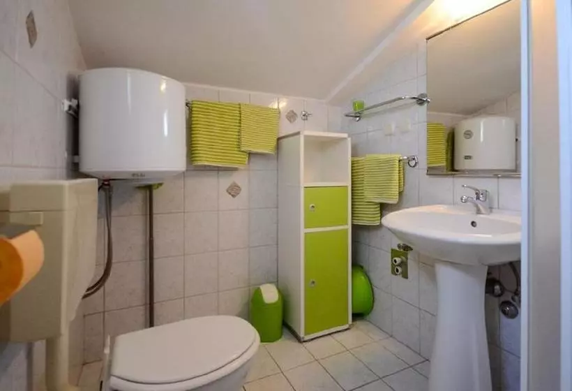 Apartments Zrinka 793