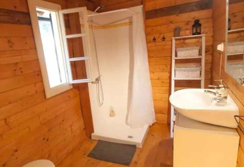 106723  House In El Gastor