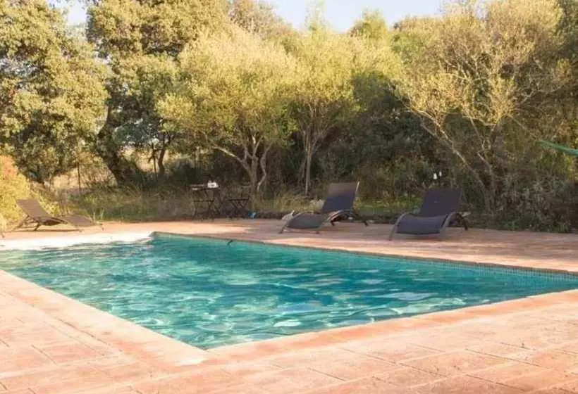 106723  House In El Gastor