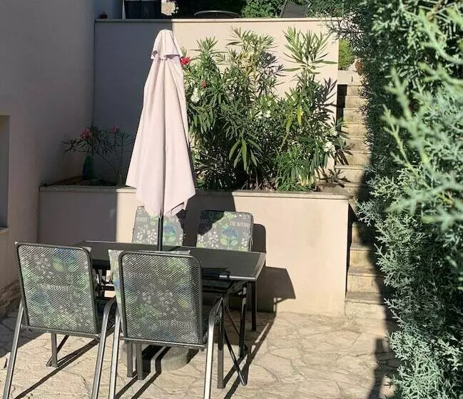 Apartment King