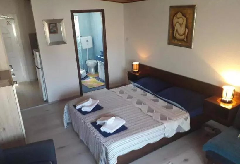 Apartments Carev 1293