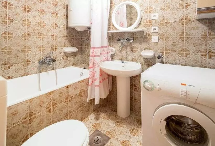 Apartments Marija Brac