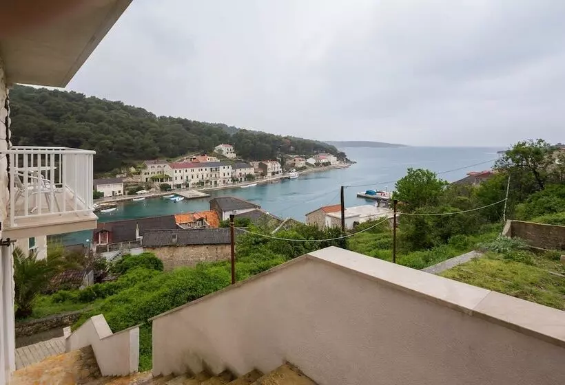 Apartments Marija Brac