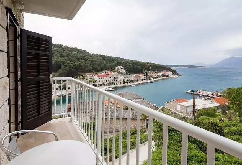 Apartments Marija Brac